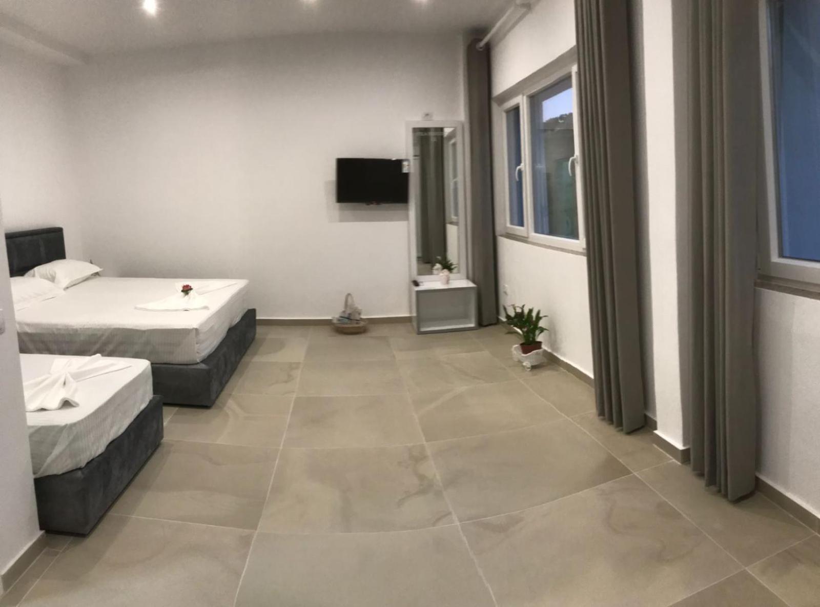 Hotel Sunset Gl Vlora Kültér fotó